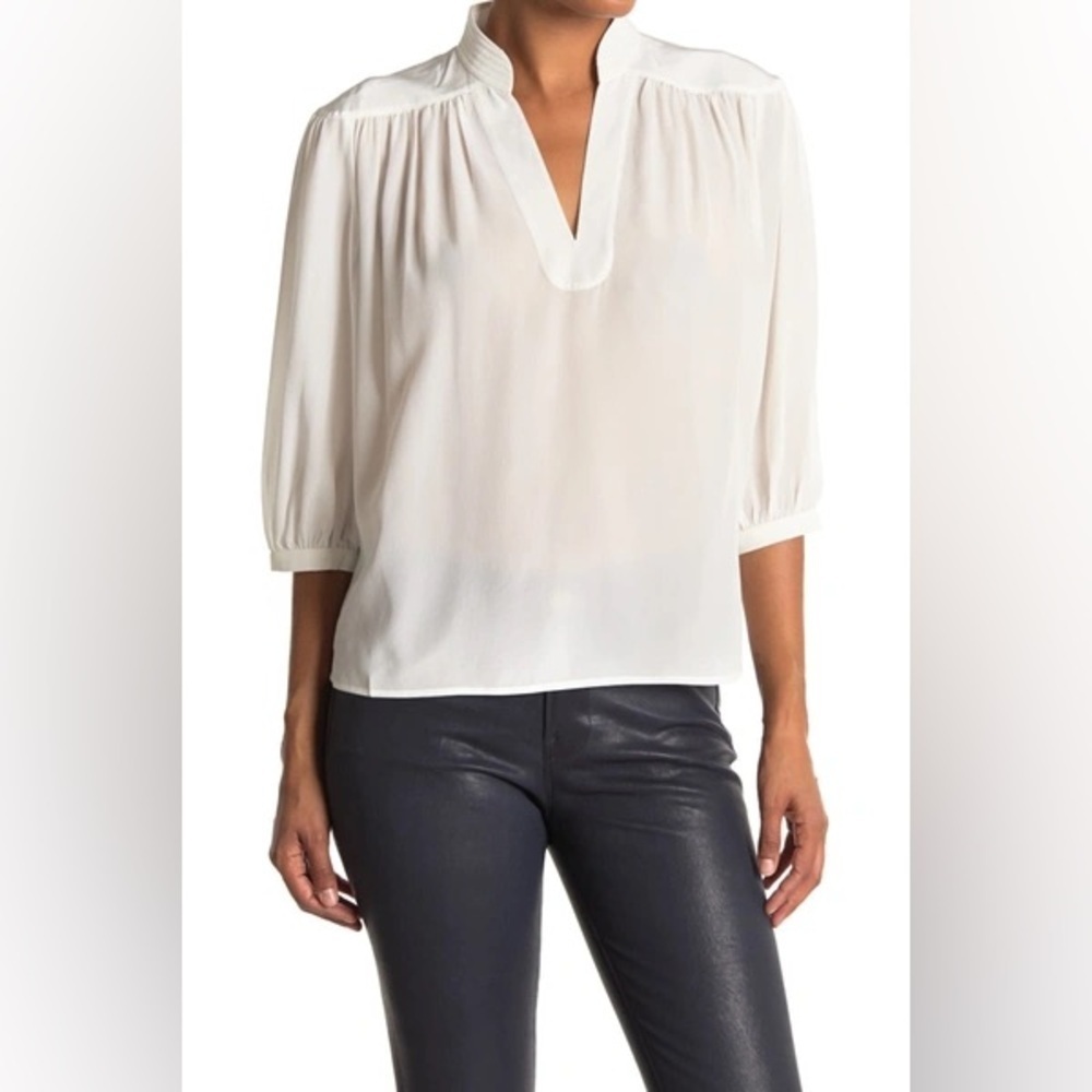 FRAME Cali Gathered Silk Top In White V Neck Short Sleeve Blouse